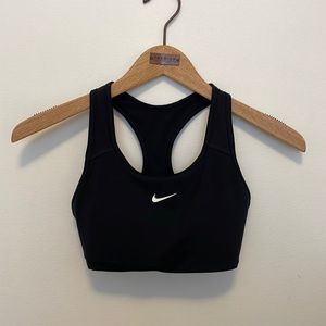 Nike Dri-FIT Swoosh Sports Bra